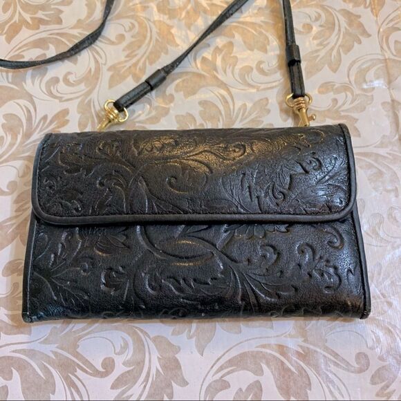 Vintage Black Embossed Leather Crossbody Wallet Removable Strap Gorgeous - Picture 2 of 5